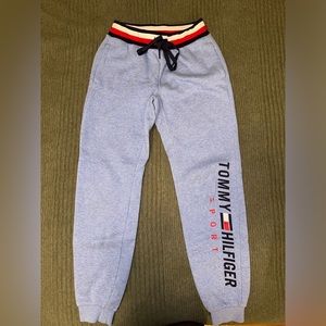 ⭐️Tommy Hilfiger sweatpants - XXS⭐️